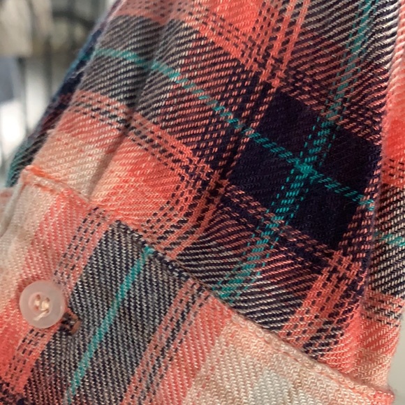 WAYF Button Up Shirt - Picture 5 of 6